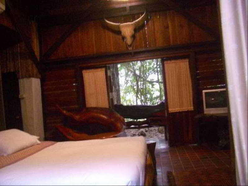 Momchailai Forest Retreat Kanchanaburi Ngoại thất bức ảnh
